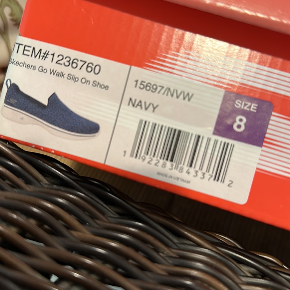 Sketchers Go Walk 4 Slip-on Sneakers in Navy - Picture 10 of 10